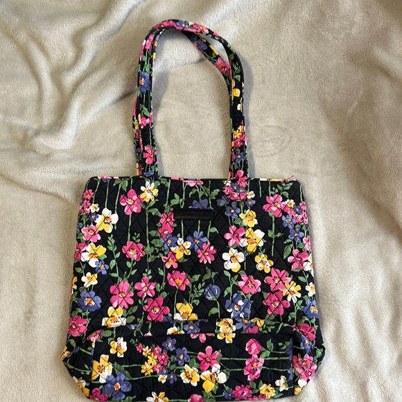 Vera Bradley Handbags - Vera Bradley Tote Purse